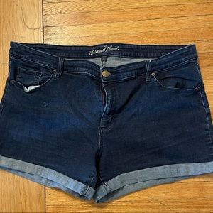 Universal Thread Cuffed Denim Shorts (medium blue)